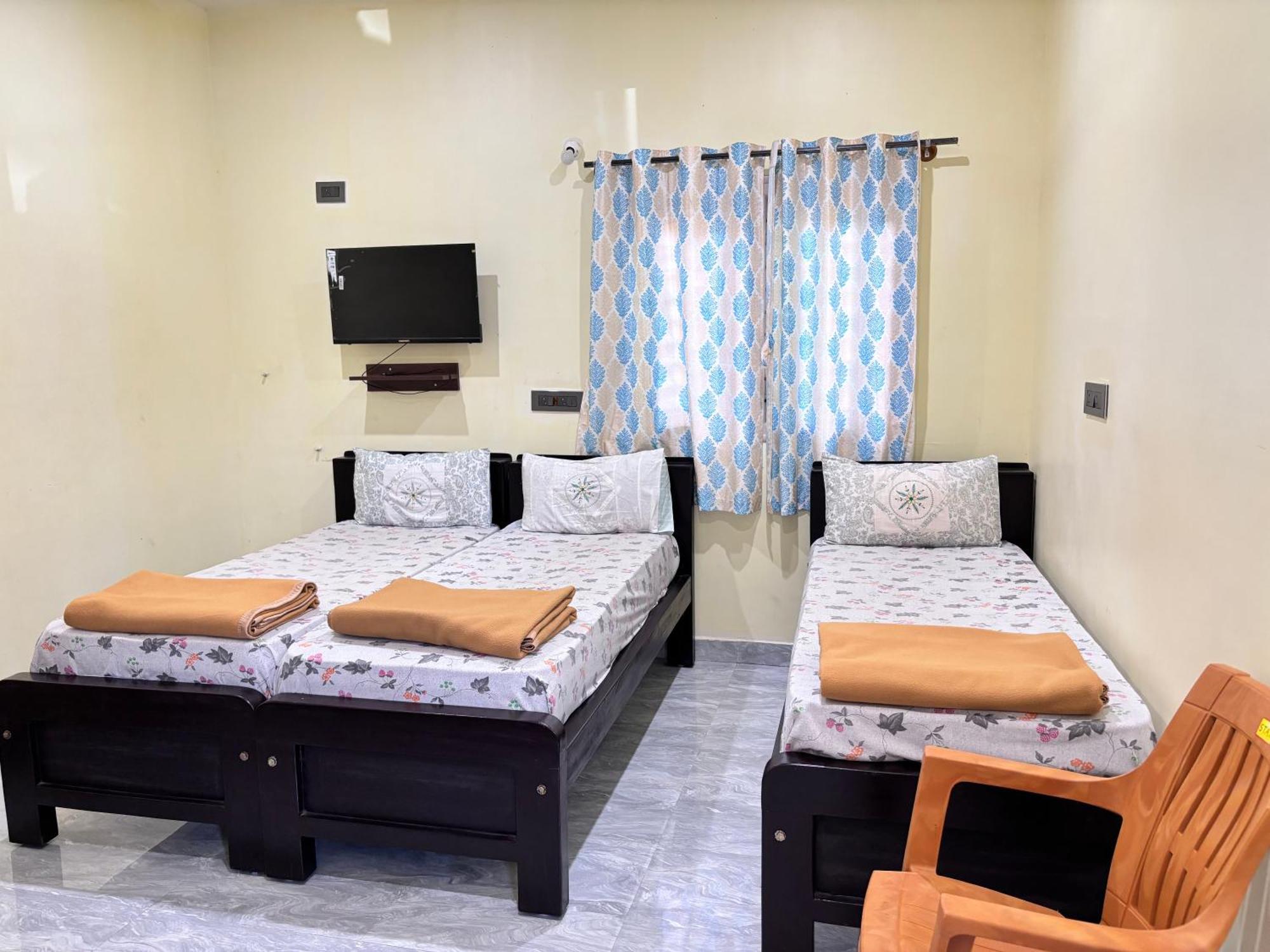 Sri Siri Lodge And Hotel Chikmagalur Ngoại thất bức ảnh