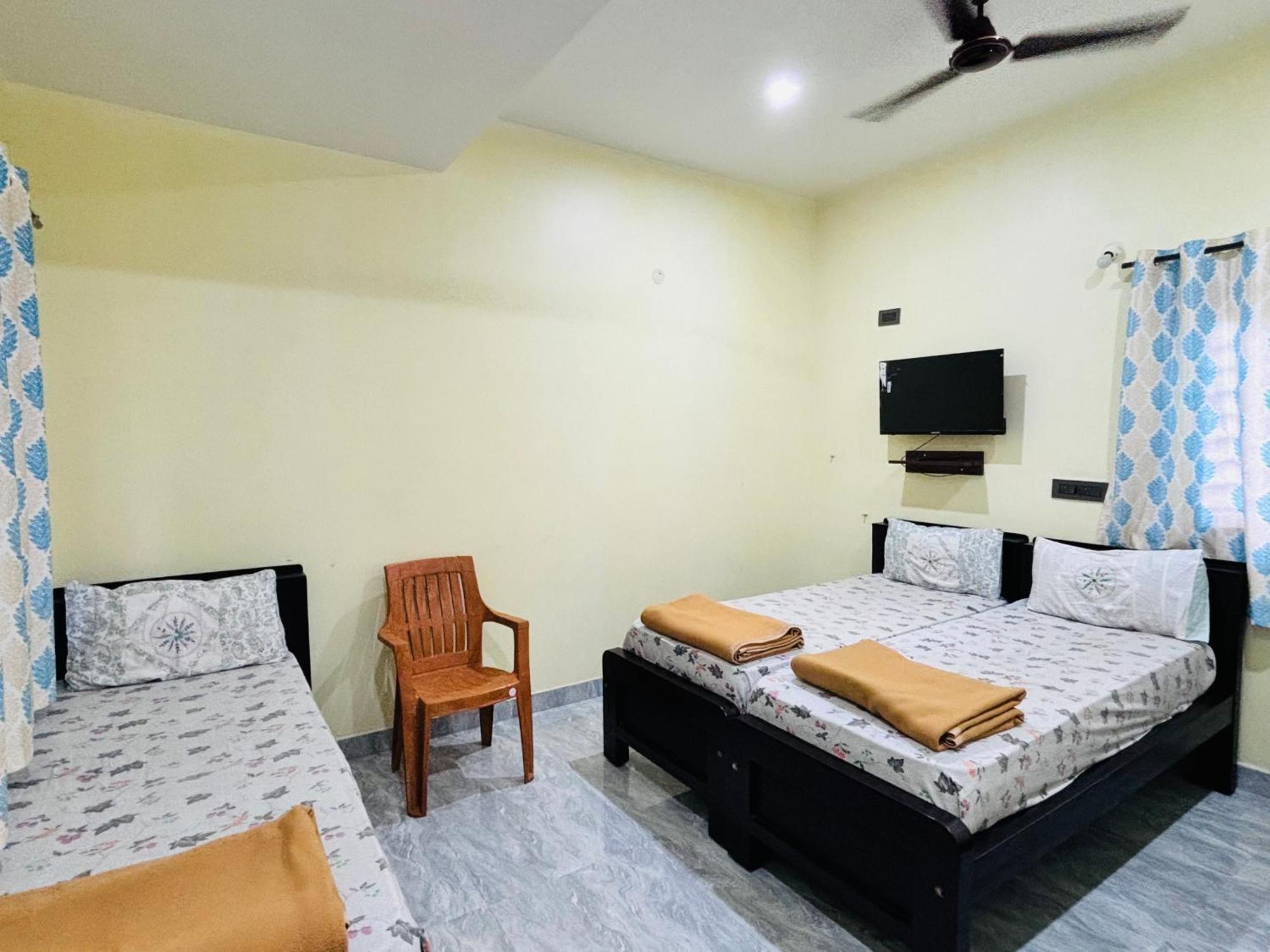 Sri Siri Lodge And Hotel Chikmagalur Ngoại thất bức ảnh