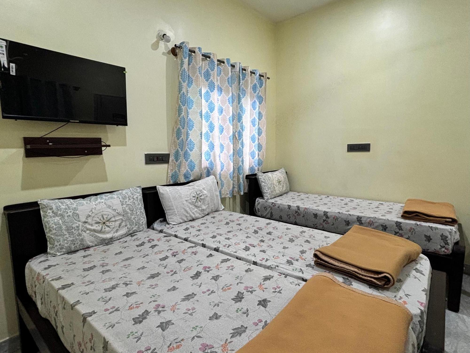 Sri Siri Lodge And Hotel Chikmagalur Ngoại thất bức ảnh