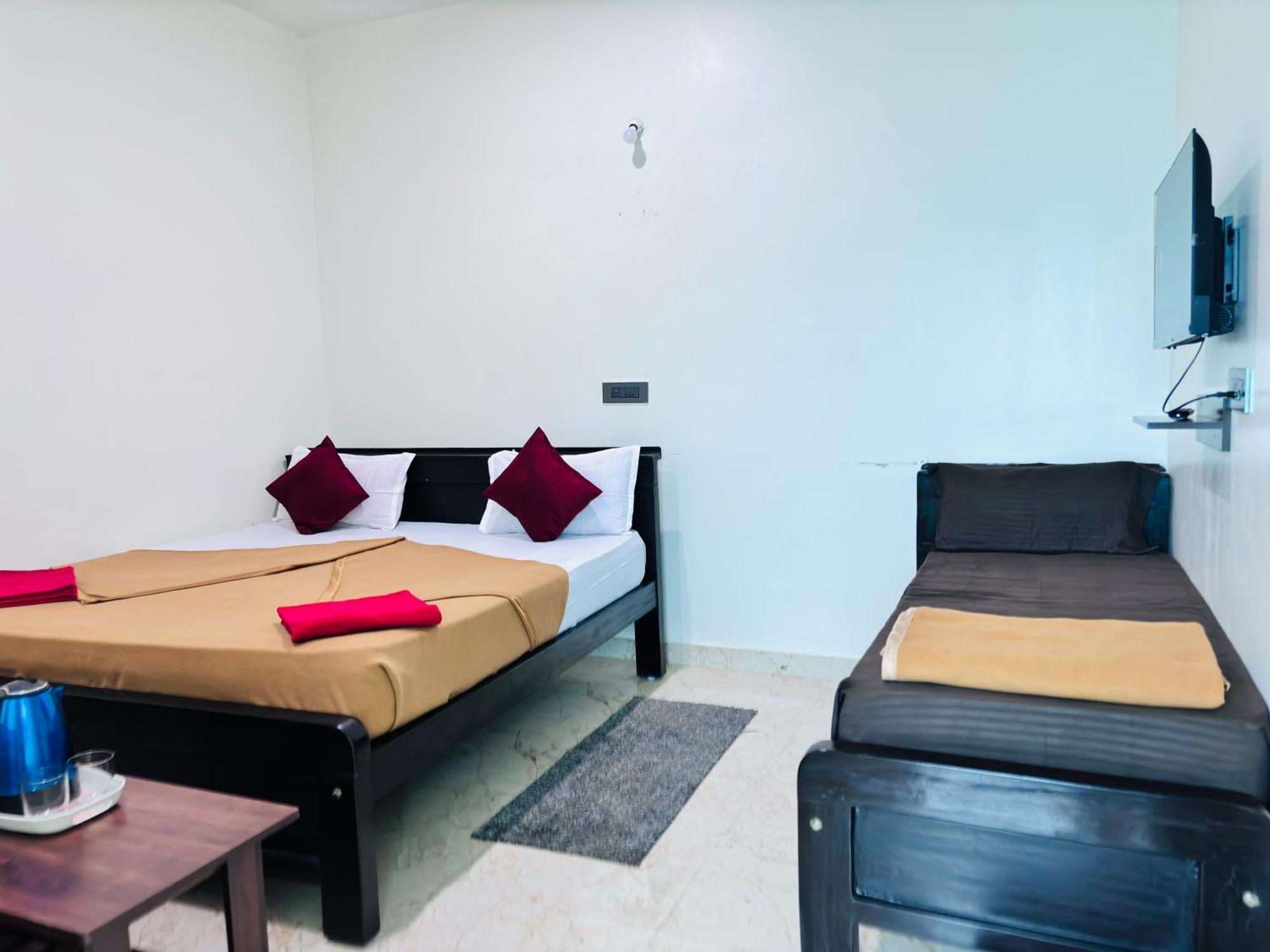 Sri Siri Lodge And Hotel Chikmagalur Ngoại thất bức ảnh