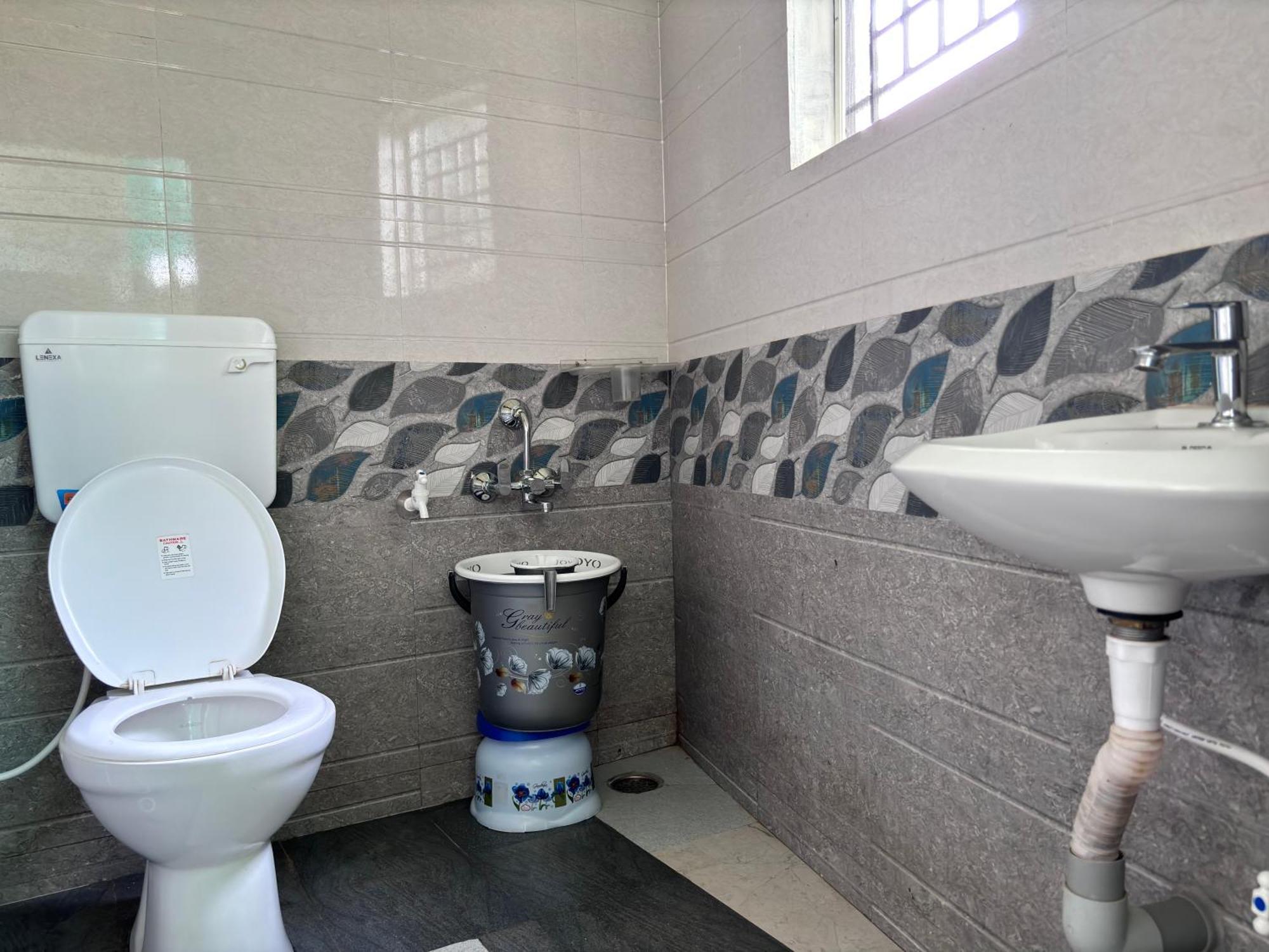 Sri Siri Lodge And Hotel Chikmagalur Ngoại thất bức ảnh
