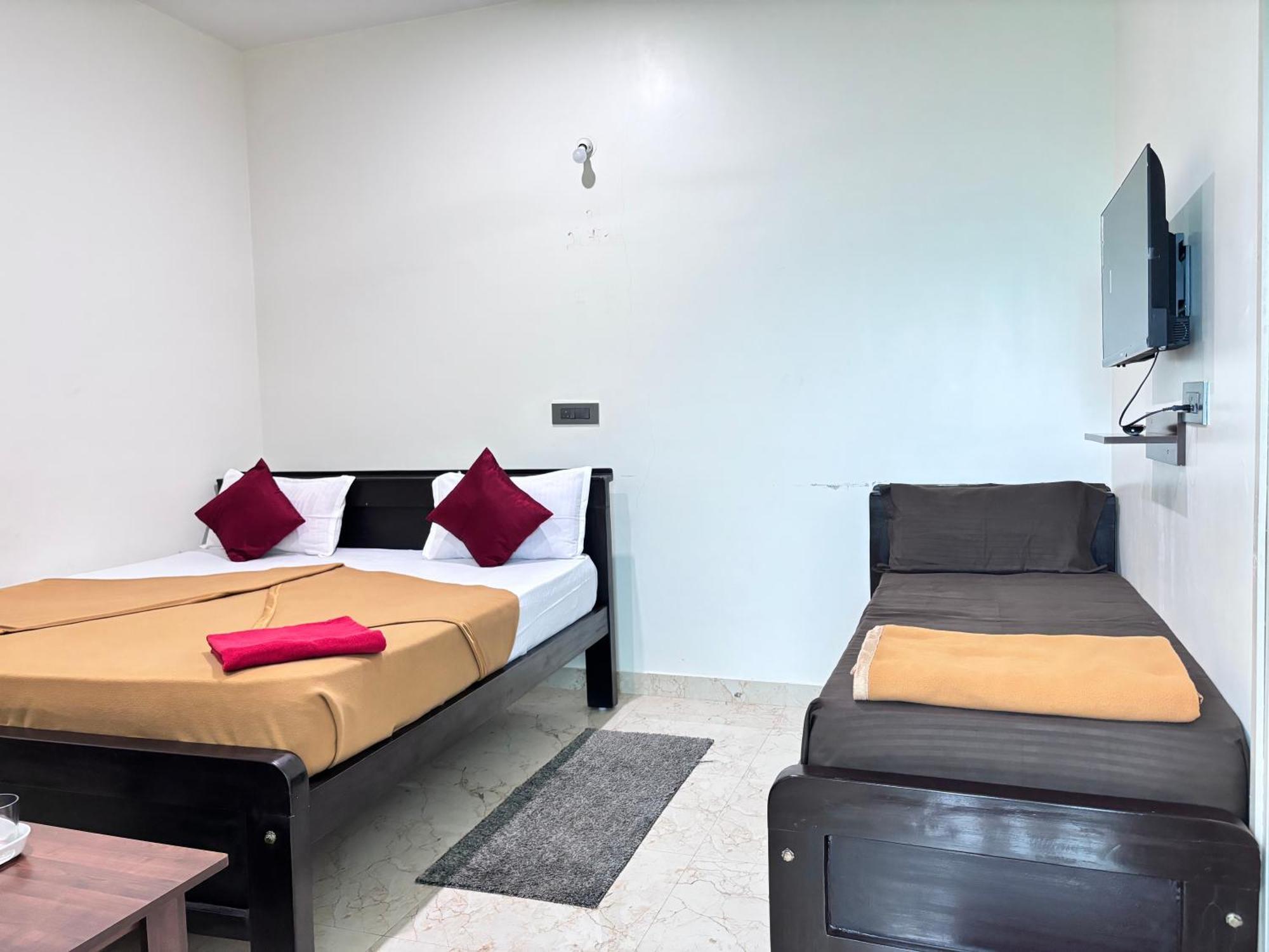 Sri Siri Lodge And Hotel Chikmagalur Ngoại thất bức ảnh