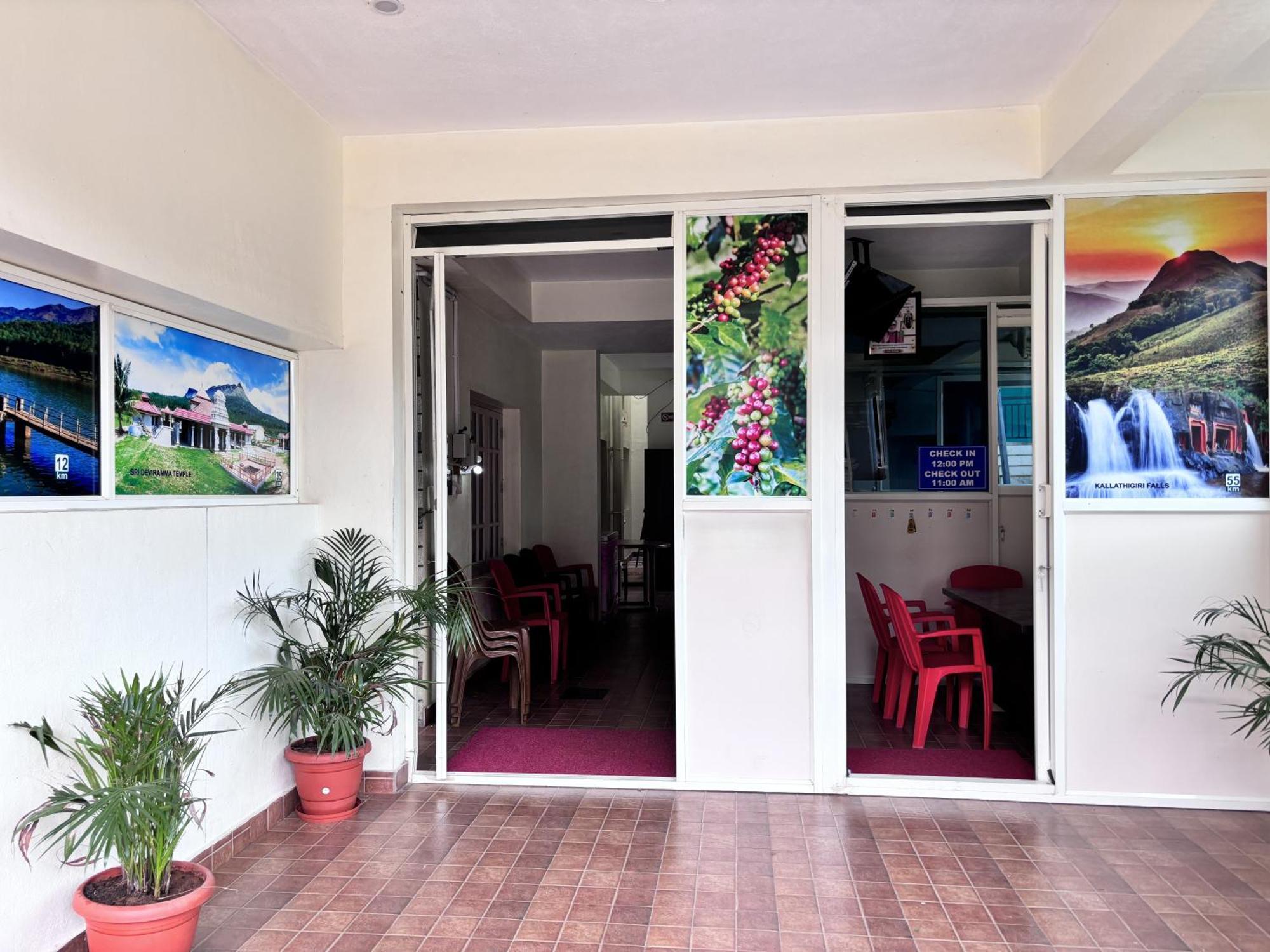 Sri Siri Lodge And Hotel Chikmagalur Ngoại thất bức ảnh