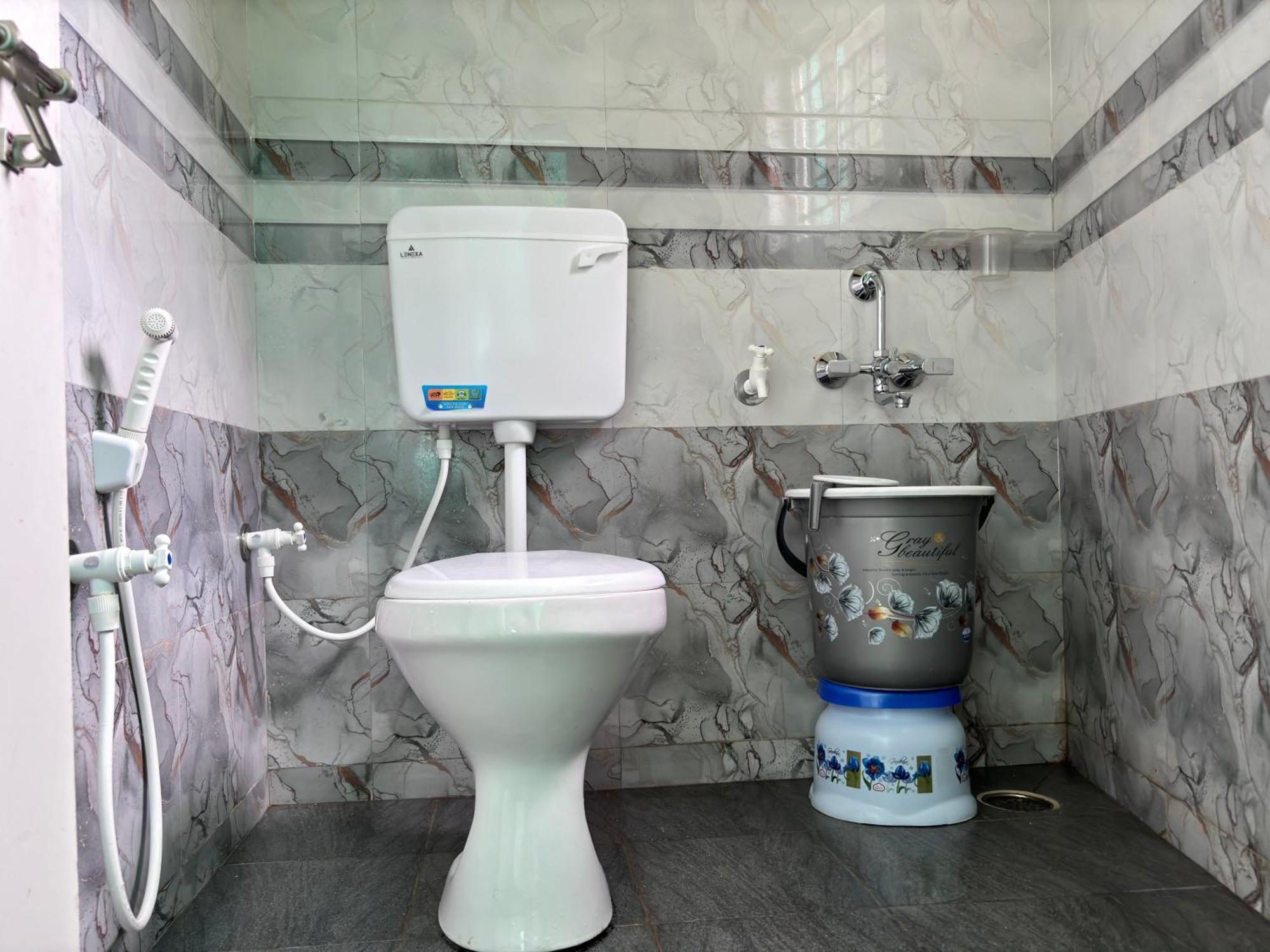 Sri Siri Lodge And Hotel Chikmagalur Ngoại thất bức ảnh