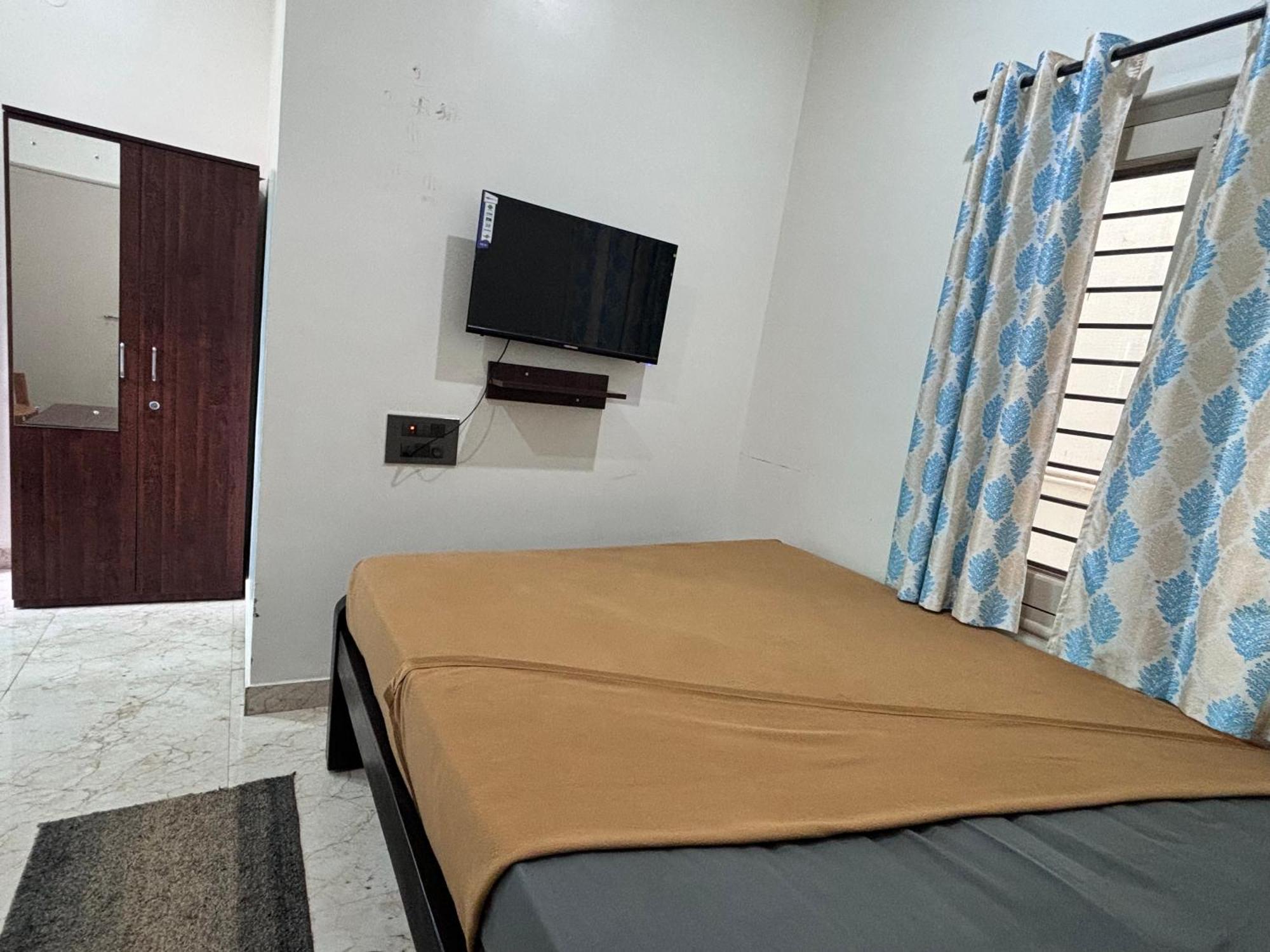 Sri Siri Lodge And Hotel Chikmagalur Ngoại thất bức ảnh